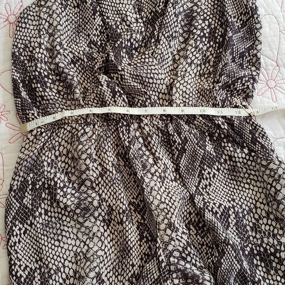 Tokito python print romper (size 8 AUS, size S US) - Picture 5 of 15